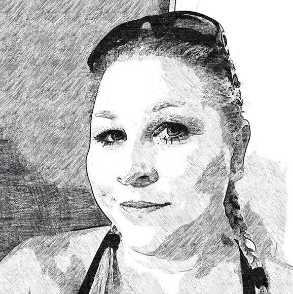 Meet your Posher, Tanya - Picture 1 of 1